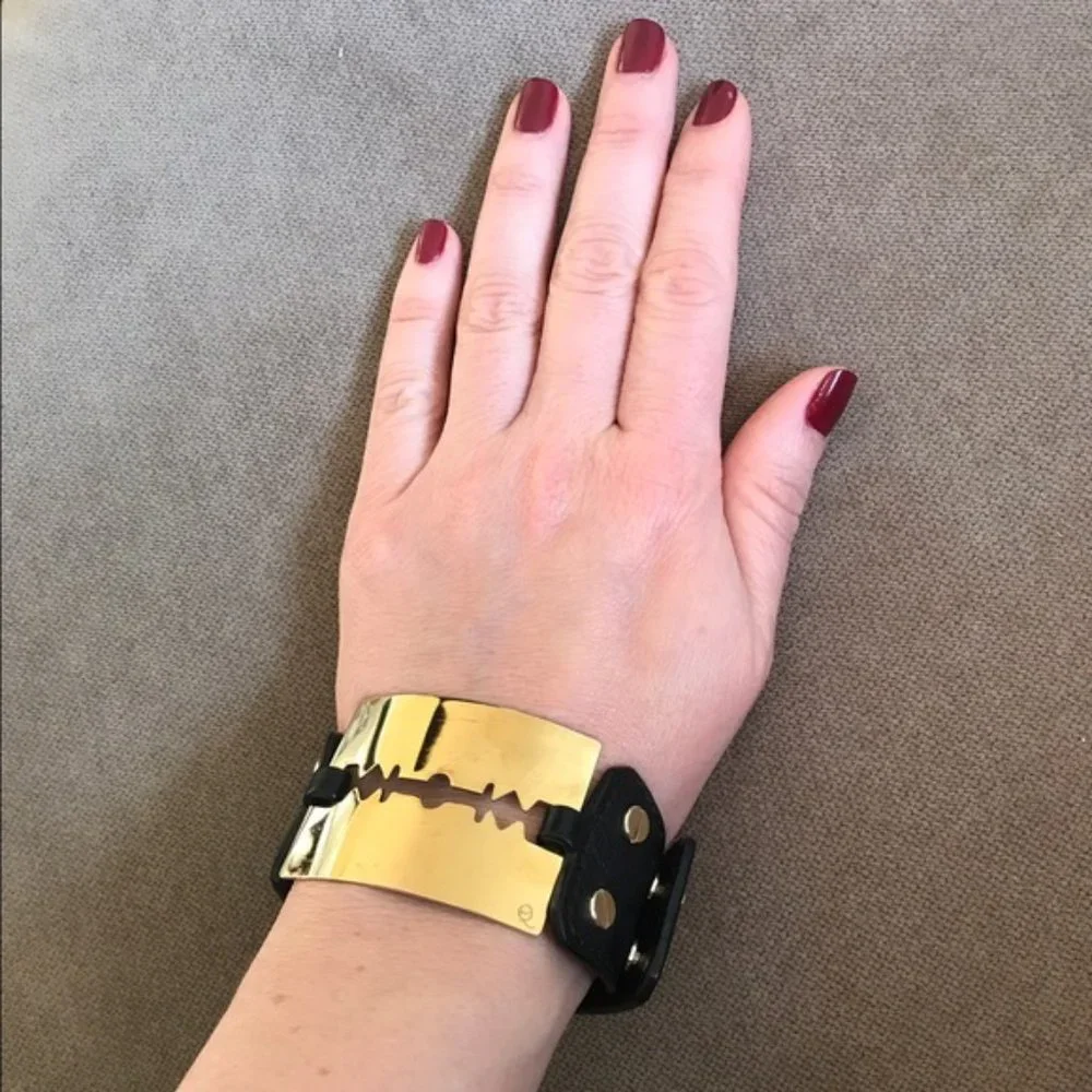 Alexander McQueen McQ razor blade oversized leather cuff wide bracelet - Picture 4 of 14
